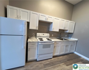 23 Belvidere Street - Photo Thumbnail 2