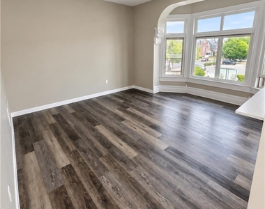 1142 W Hamilton Street - Photo Thumbnail 5