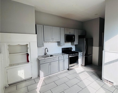 1154 Washington - Photo Thumbnail 1