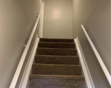828 N Sherman Street - Photo Thumbnail 2