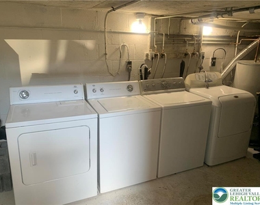 828 N Sherman Street - Photo Thumbnail 17
