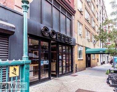 340 East 53rd Street - Photo Thumbnail 5