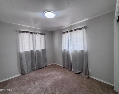 10317 Thor Street - Photo Thumbnail 11