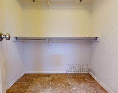 7580 Plaza Taurina Drive - Photo Thumbnail 32