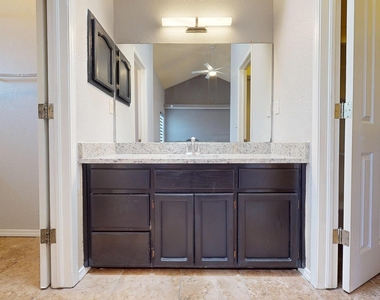 7580 Plaza Taurina Drive - Photo Thumbnail 29