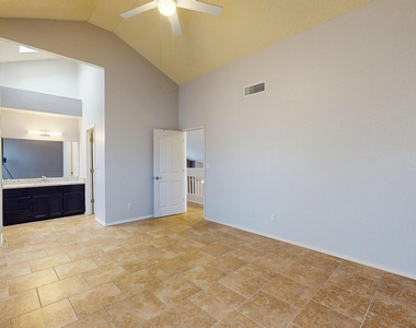 7580 Plaza Taurina Drive - Photo Thumbnail 28