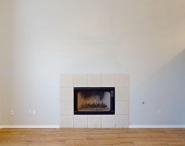 7580 Plaza Taurina Drive - Photo Thumbnail 3