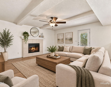 6728 Dakota Ridge Drive - Photo Thumbnail 18