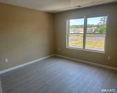 136 Liberty Street - Photo Thumbnail 11