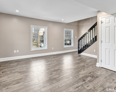 418 Howe Avenue - Photo Thumbnail 3