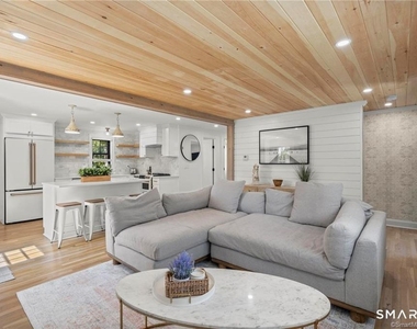 22 Oldfield Drive - Photo Thumbnail 13