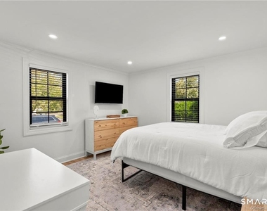 22 Oldfield Drive - Photo Thumbnail 18