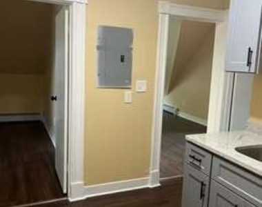 76-78 Baltimore Street - Photo Thumbnail 2