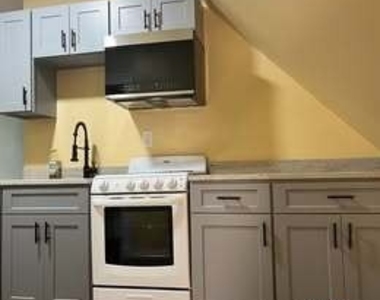 76-78 Baltimore Street - Photo Thumbnail 1
