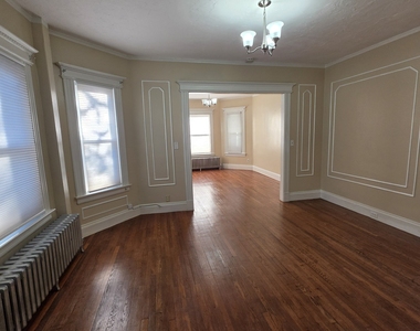 142 Oakland Terrace - Photo Thumbnail 8