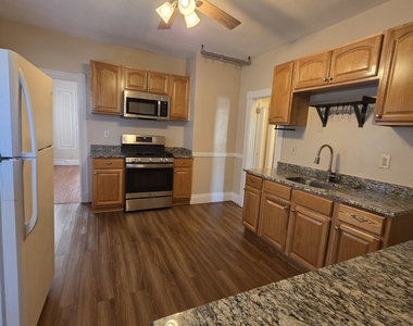 142 Oakland Terrace - Photo Thumbnail 3