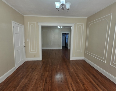 142 Oakland Terrace - Photo Thumbnail 7