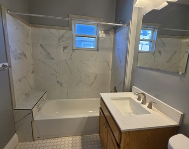 142 Oakland Terrace - Photo Thumbnail 4