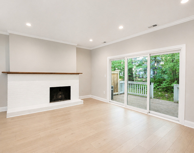 5 Farmington Chase Crescent - Photo Thumbnail 9