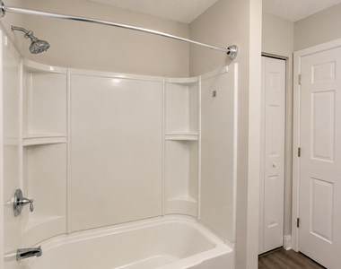 5 Farmington Chase Crescent - Photo Thumbnail 26