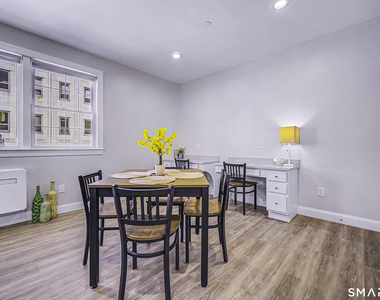 804 Main Street - Photo Thumbnail 7