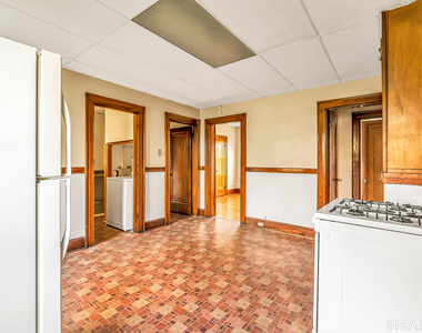 362 Congress Avenue - Photo Thumbnail 11