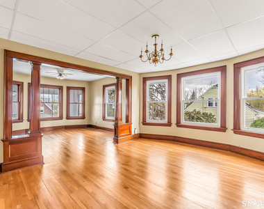 362 Congress Avenue - Photo Thumbnail 4