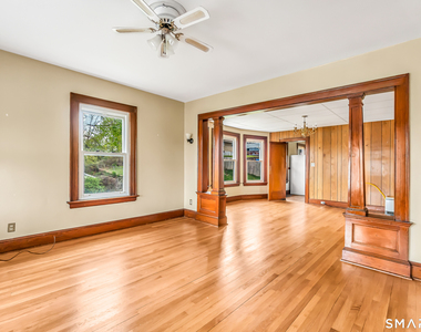 362 Congress Avenue - Photo Thumbnail 1