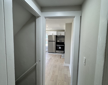 30 Davis Street - Photo Thumbnail 7