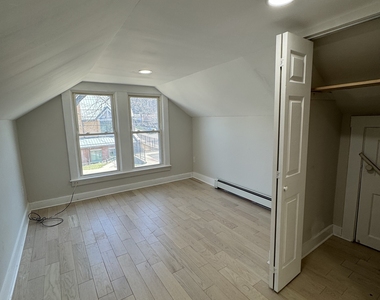 30 Davis Street - Photo Thumbnail 9