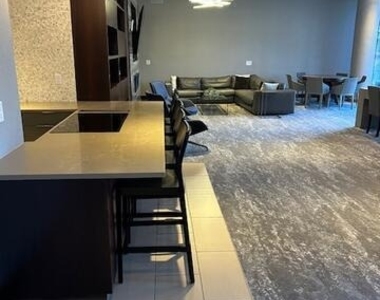 401 Atlantic Street - Photo Thumbnail 10
