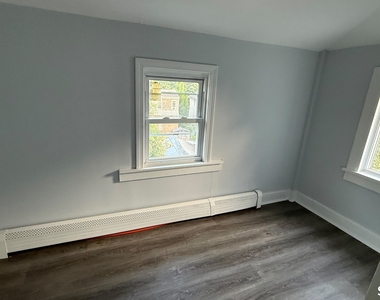 100 Horace Street - Photo Thumbnail 4