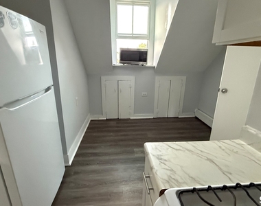 100 Horace Street - Photo Thumbnail 2