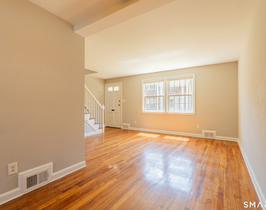 1160-1164 Whitney Avenue - Photo Thumbnail 11