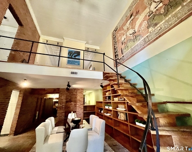 621 Chapel Street - Photo Thumbnail 14