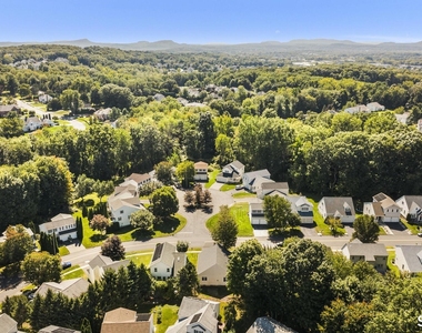 43 Pepper Bush Lane - Photo Thumbnail 38