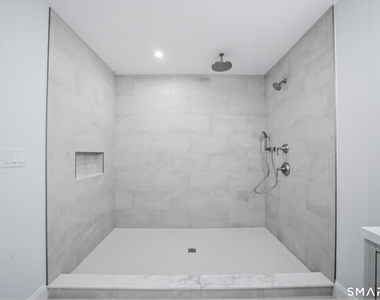 21 Deepwood Road - Photo Thumbnail 9