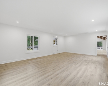 21 Deepwood Road - Photo Thumbnail 12