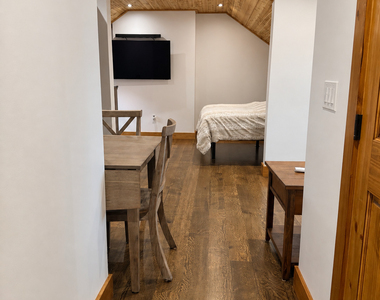 12 Cedarstone Road - Photo Thumbnail 3
