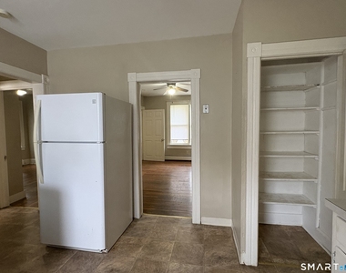 58 Lake Street - Photo Thumbnail 3