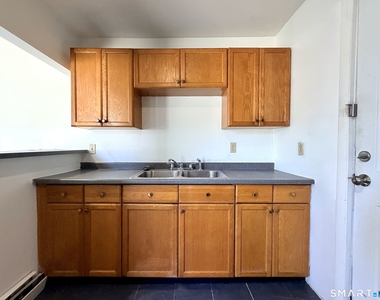13 Jefferson Avenue - Photo Thumbnail 5