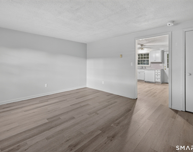 11b Maple Avenue - Photo Thumbnail 1