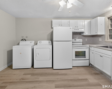 11b Maple Avenue - Photo Thumbnail 7