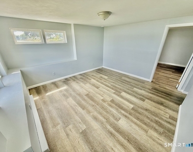 3 Bayview Place - Photo Thumbnail 2