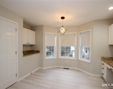 303 Larson Drive - Photo Thumbnail 6