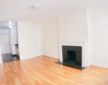 East 84th Street - Photo Thumbnail 2