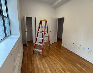 211 West 117th Street - Photo Thumbnail 5