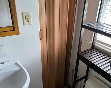 825 North - Photo Thumbnail 10