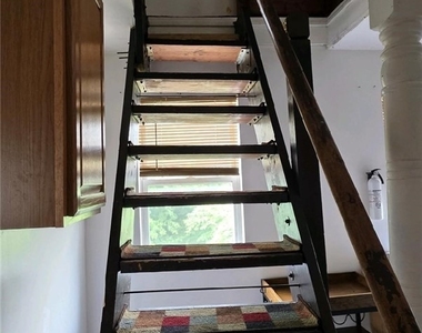 825 North - Photo Thumbnail 4