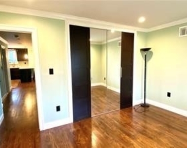 88 Laclede St - Photo Thumbnail 5